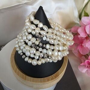 Silpada  Goddess 6 Freshwater Pearl Sterling Silver Stretch Bracelets  B1601